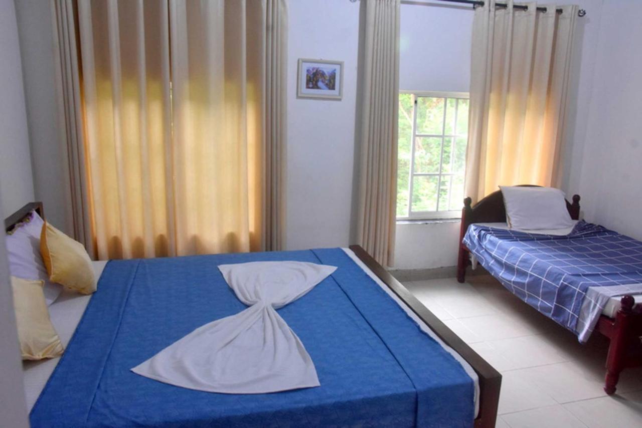 Hotel H2O Gampola Exterior photo